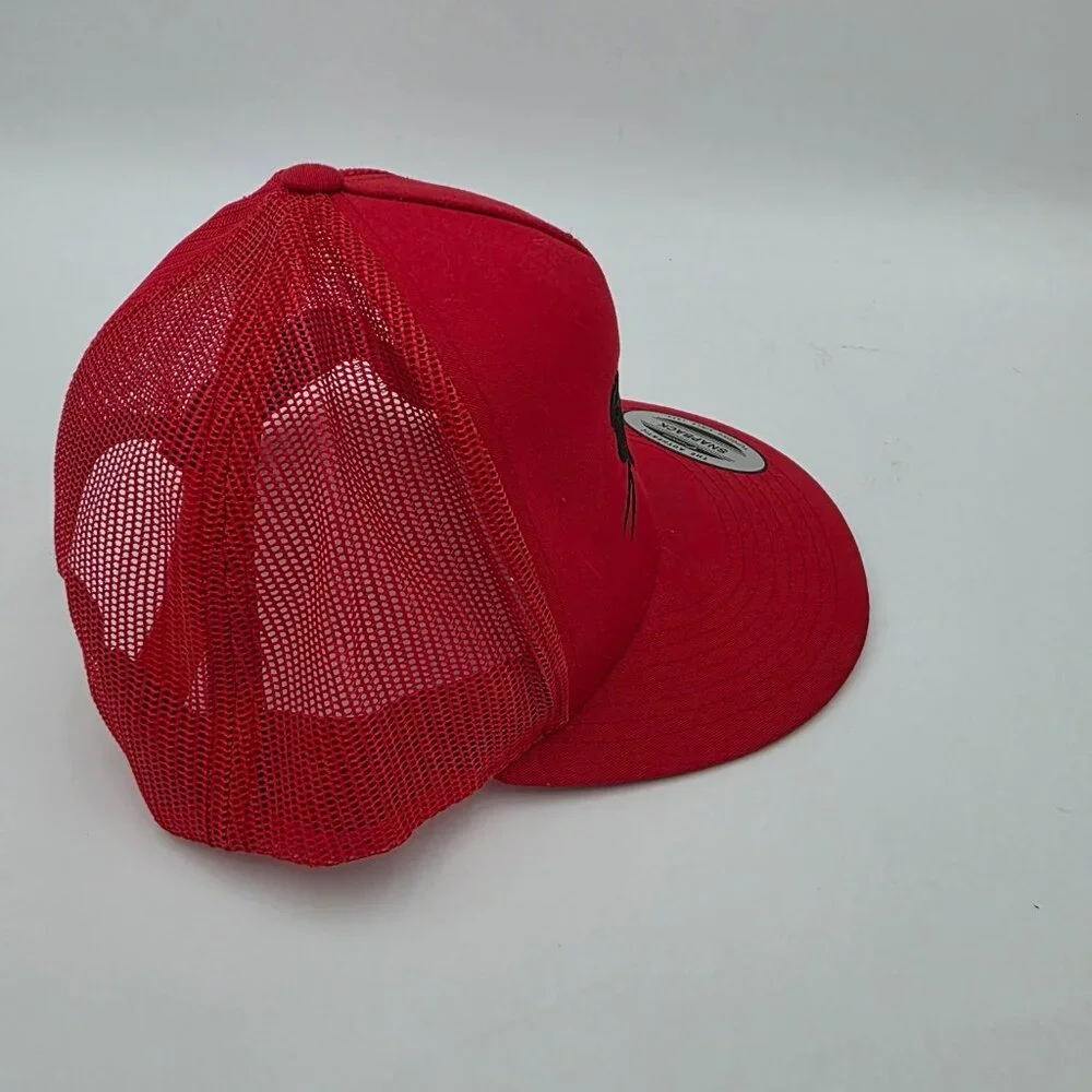 The Classics Red Mesh Trucker Hat Black Cat Face Snapback Cap‎